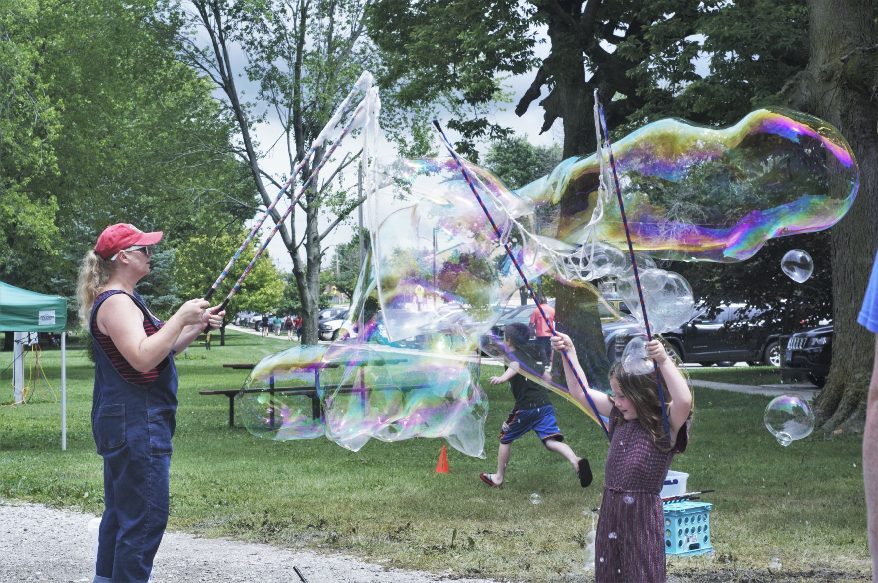 Bubbles at Bagelfest